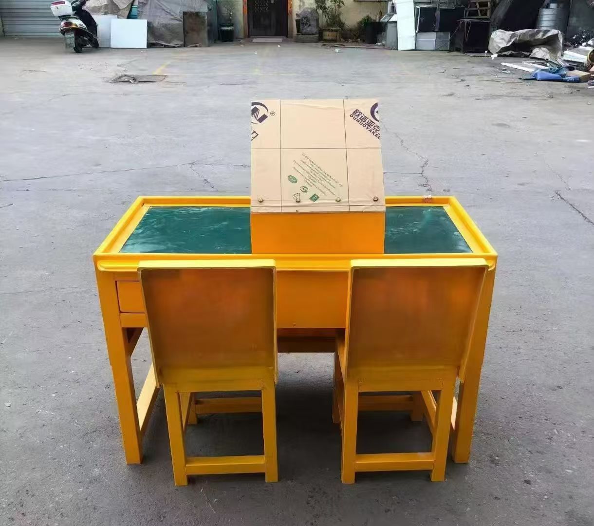 舒城防静电导通桌井下煤矿火工品发放桌：危险品流转的安全守护者